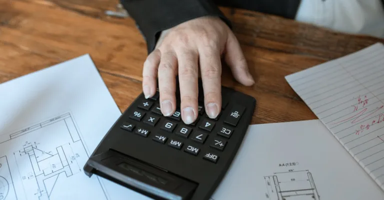 calculez facilement la quantité de sacs de béton nécessaire pour vos projets de construction grâce à notre outil de calcul précis et rapide.