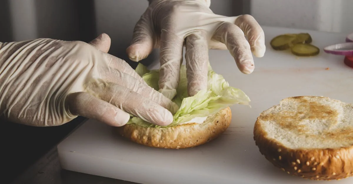 découvrez notre sélection de cuisines de qualité alliant design, fonctionnalité et durabilité pour sublimer votre espace culinaire.