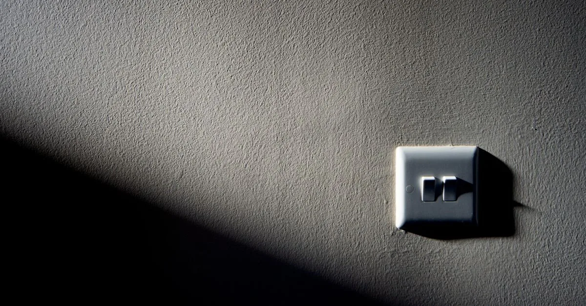découvrez les différentes positions d'un interrupteur et leur fonctionnement pour optimiser vos installations électriques.