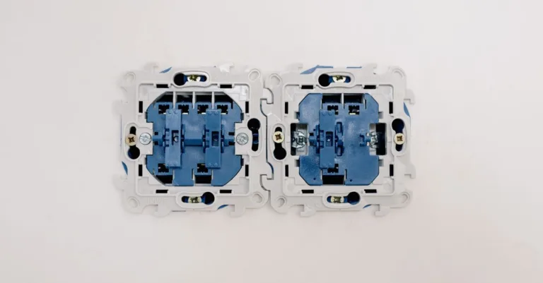 découvrez tout ce qu'il faut savoir sur la position des interrupteurs (switch position), leur fonctionnement et leur importance dans les circuits électriques.