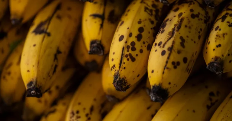 engrais spécial pour bananiers, riche en nutriments essentiels pour une croissance saine et des fruits abondants.