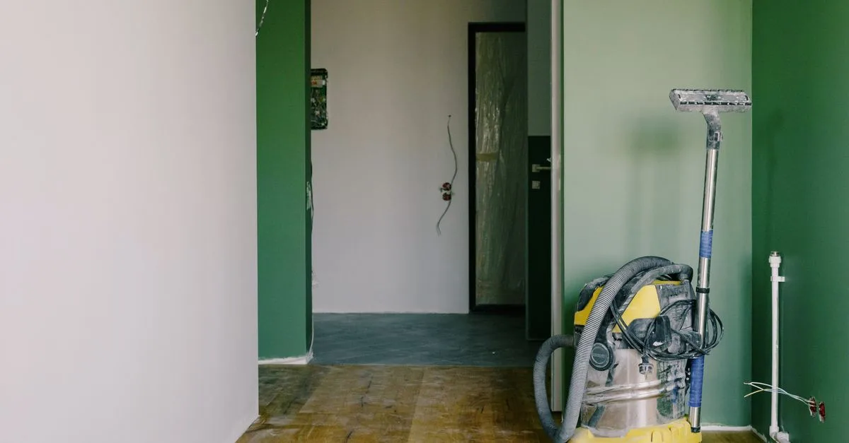 découvrez des conseils et astuces pour la rénovation de votre maison, du choix des matériaux à la gestion du chantier, pour un intérieur moderne et personnalisé.