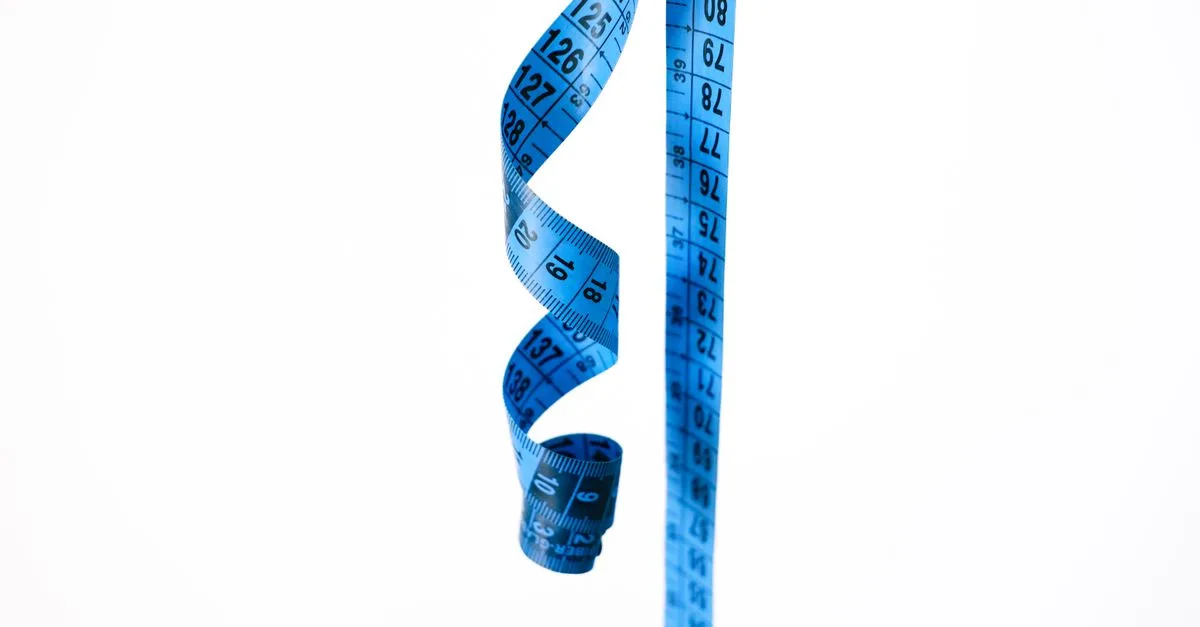 convertissez facilement vos mesures de pouces en centimètres avec notre outil précis et rapide de conversion d'inches en centimètres.